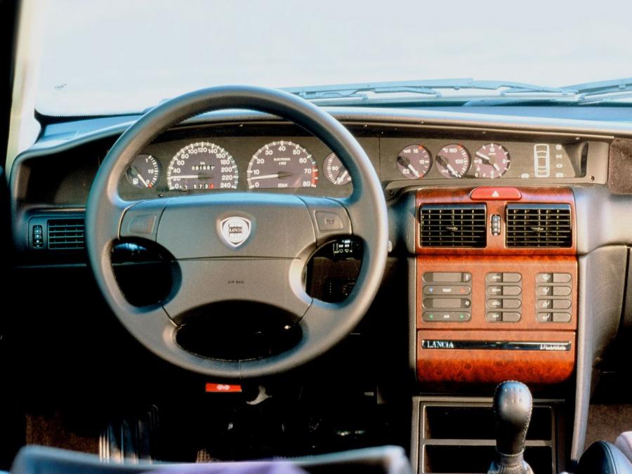  Lancia Dedra SW 1998 года  (фото 2 из 2)